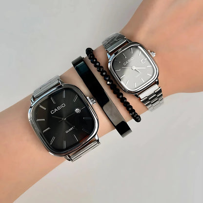 KIRMIZI - Çiftler için Saat