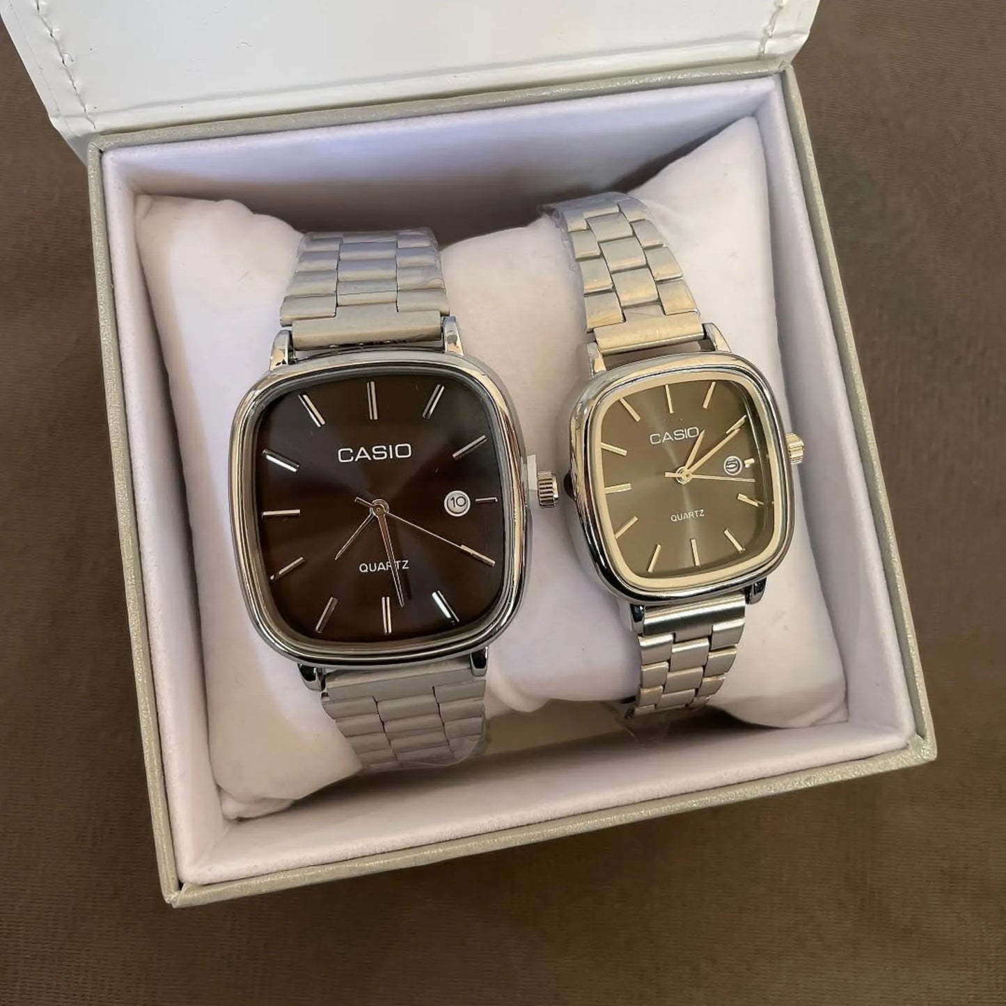 KIRMIZI - Çiftler için Saat